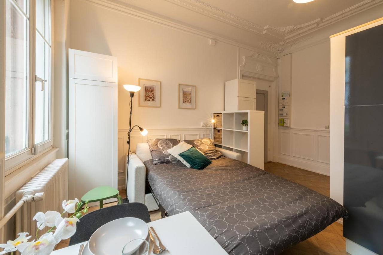 Le Schuman - Suites En Hyper Centre - Gare - Fibre - Rbnb - Mulhouse Buitenkant foto