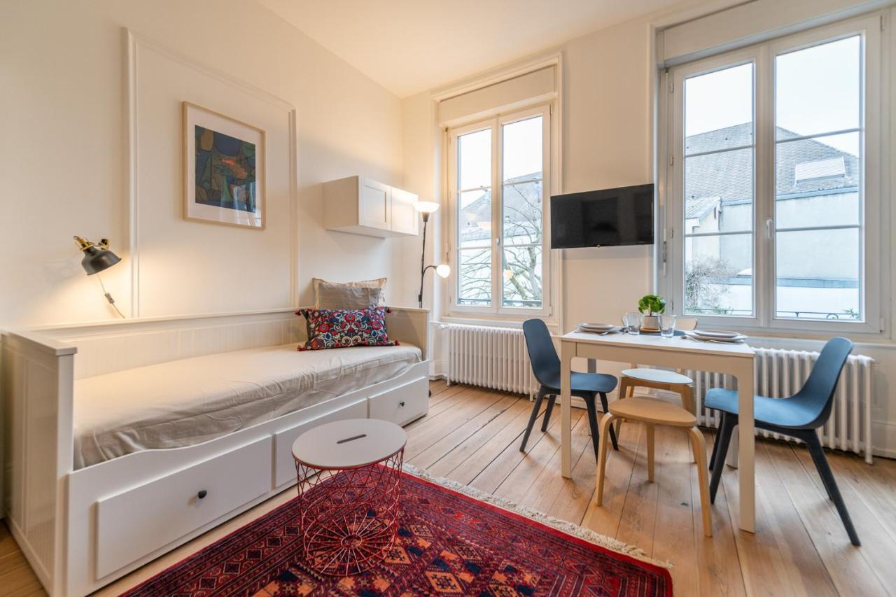 Le Schuman - Suites En Hyper Centre - Gare - Fibre - Rbnb - Mulhouse Buitenkant foto